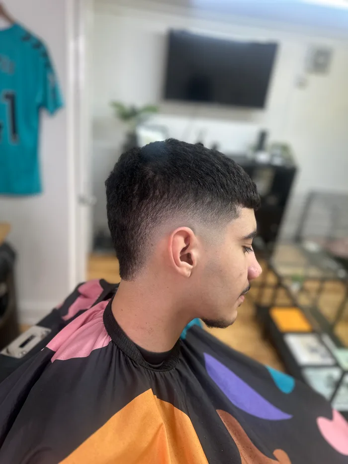 Finished haircut detail at Barber Warnz